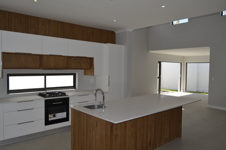 3 Bedroom Property for Sale in Croydon Gardens Estate Western Cape